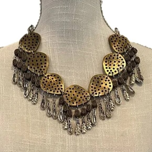 Vintage Jewelry - Vintage Edgy Tribal Metallic Necklace